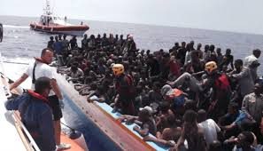 Italia scoppia immigrazione selvaggia ieri 4387 sbarchi porti sud Italia