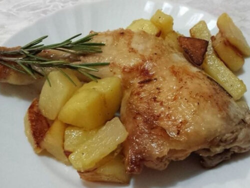 Dal Perù, pollo rosolato al vino bianco con contorno patate padella