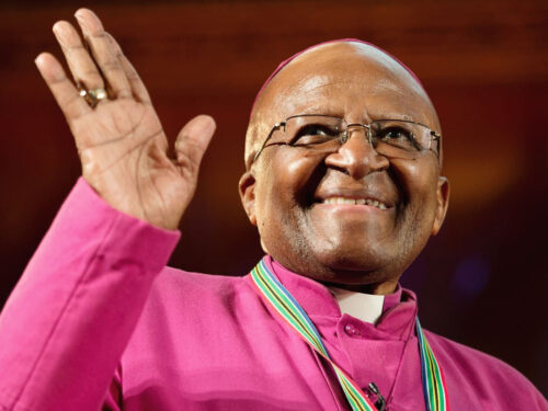 Desmond Tutu morto il simbolo lotta dell’apartheid
